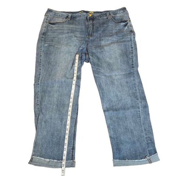 Seven7 Weekend Slim Fit Cropped Stretch Jeans Women's Size 24W - Picture 2 of 8